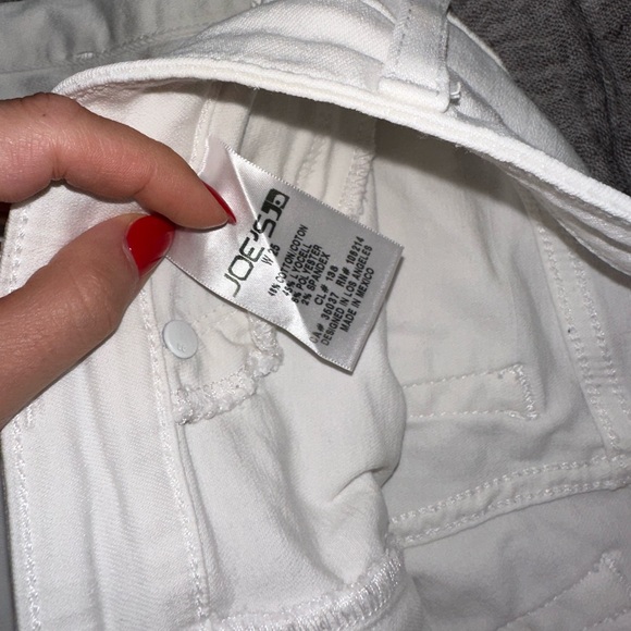 Joe’s Jeans - Skinny/Straight Leg - White Jeans - Size 25 - Picture 3 of 6